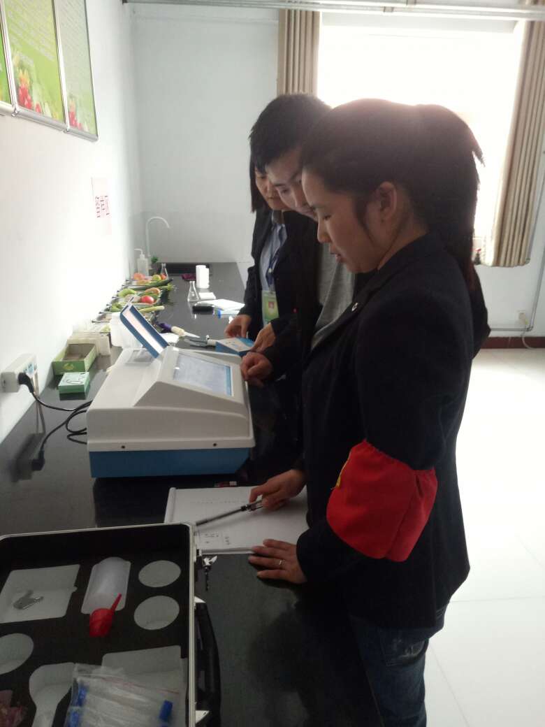 A research institute in Tianjin purchased a soil nutrient velocity tester to analyze soil compositio